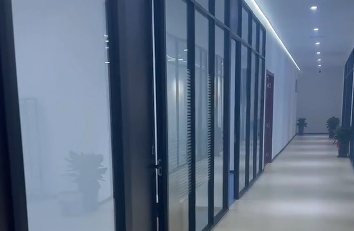 德泽医疗器械办公装修